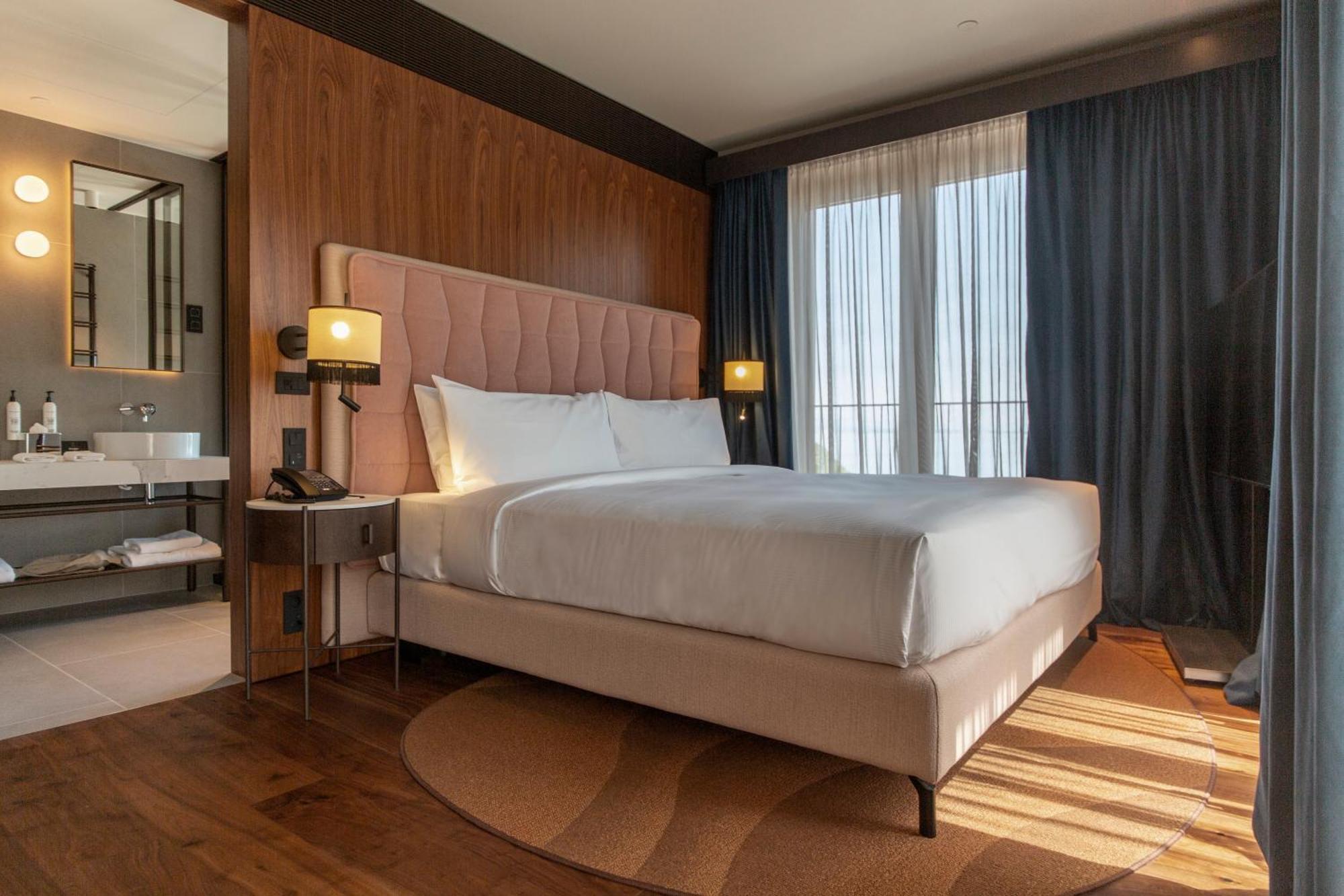 Keight Hotel Opatija, Curio Collection By Hilton ภายนอก รูปภาพ