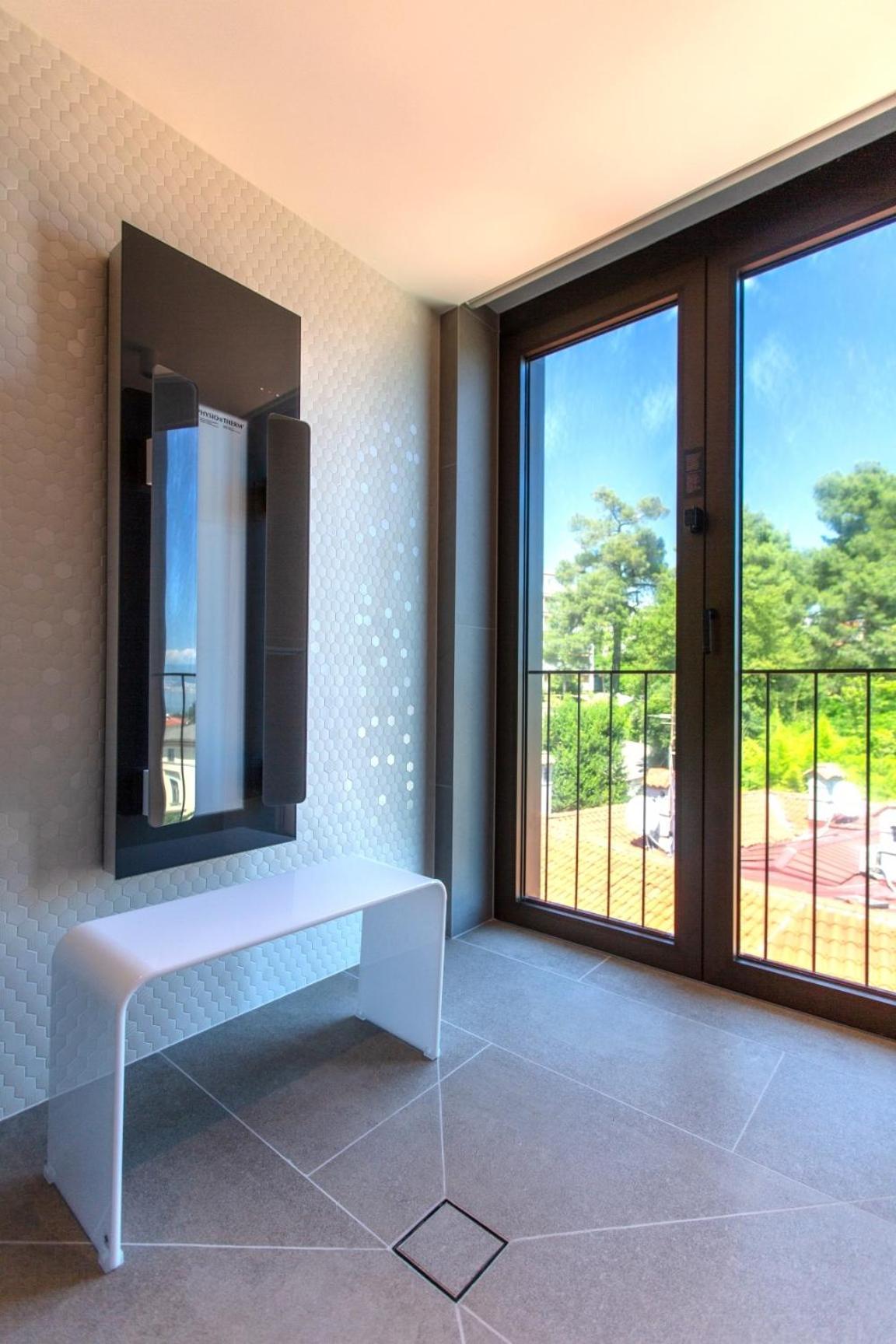 Keight Hotel Opatija, Curio Collection By Hilton ภายนอก รูปภาพ