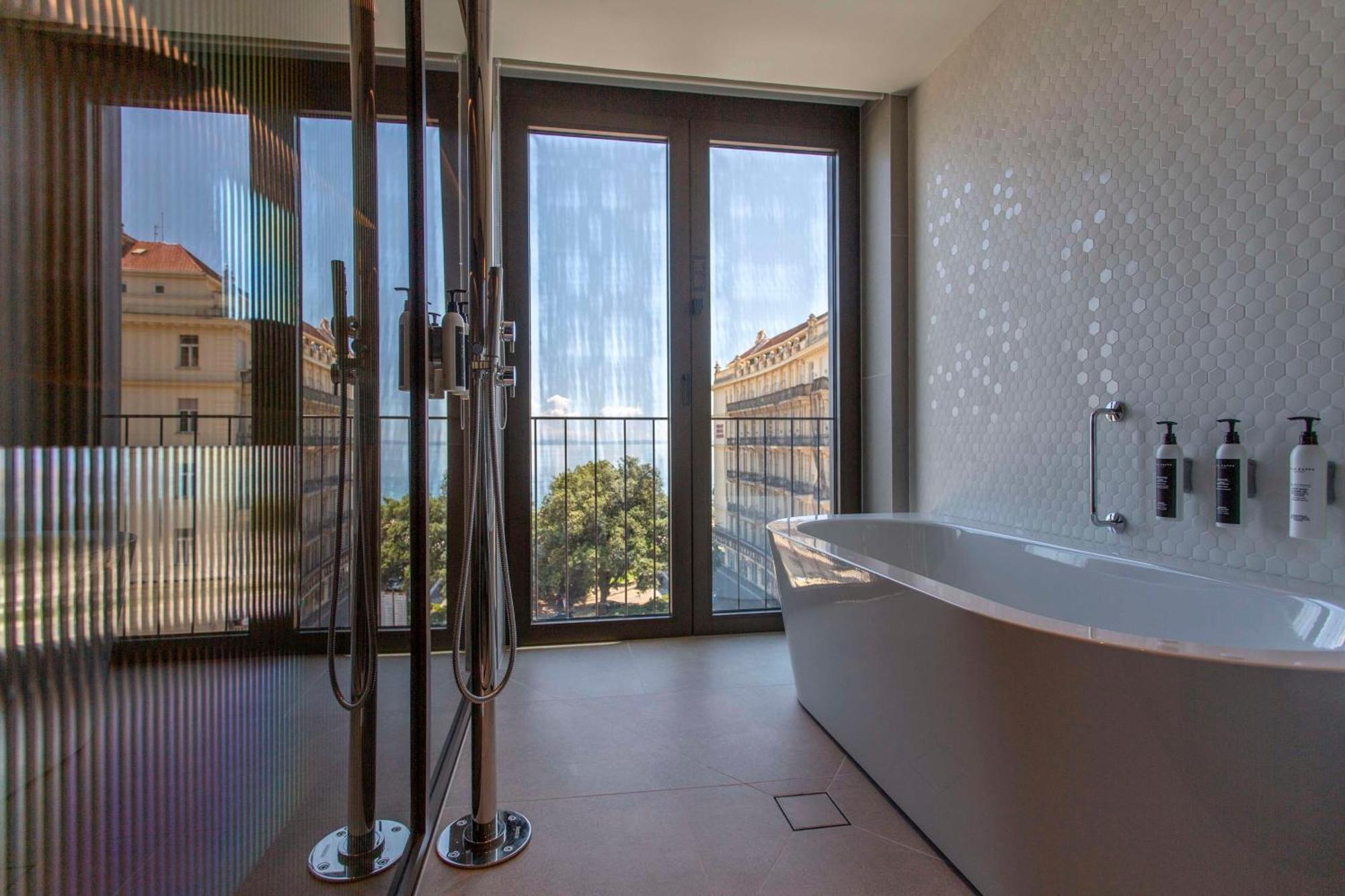 Keight Hotel Opatija, Curio Collection By Hilton ภายนอก รูปภาพ