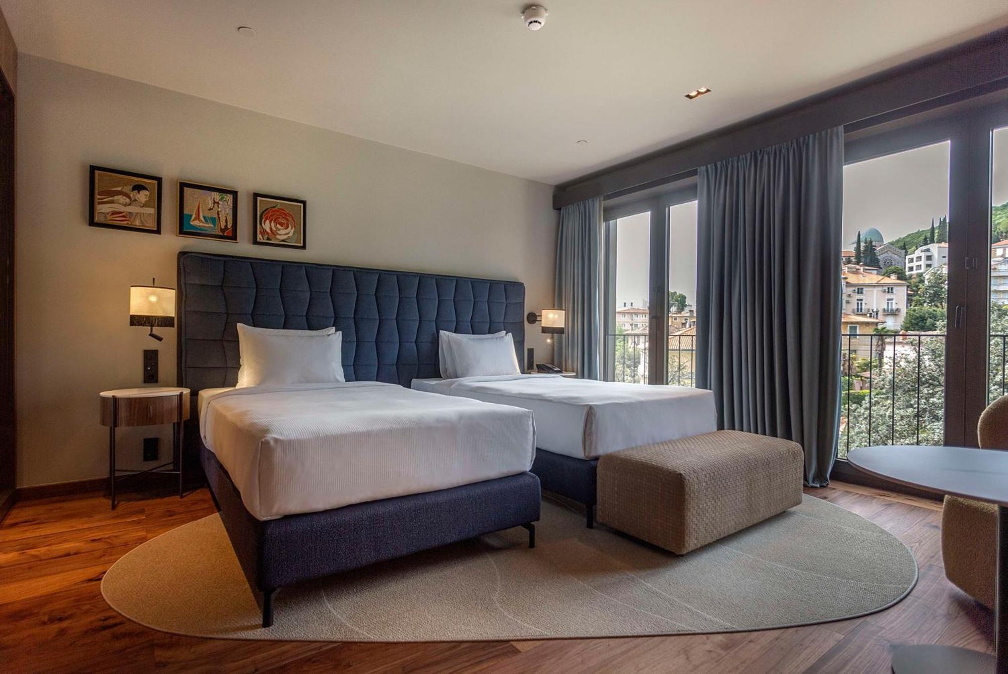 Keight Hotel Opatija, Curio Collection By Hilton ภายนอก รูปภาพ